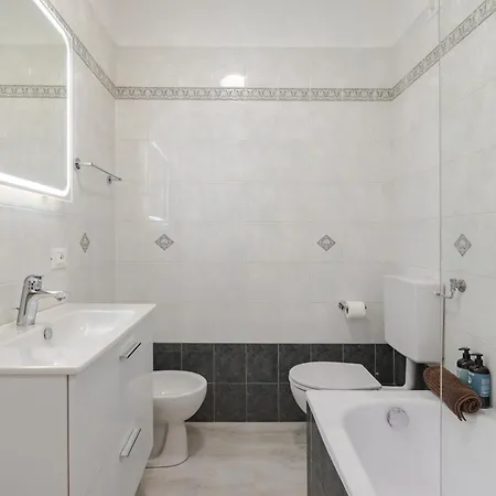 Hurban Torrebianca 19 公寓 *